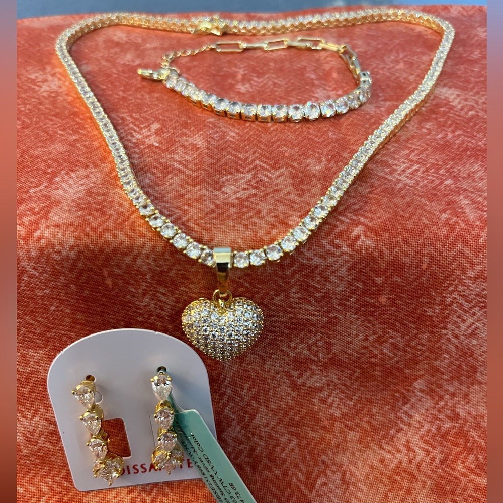 Dazzling Moissanite Tennis Choker w/ Heart Pendant, Earrings and Bracelet - Picture 3 of 7